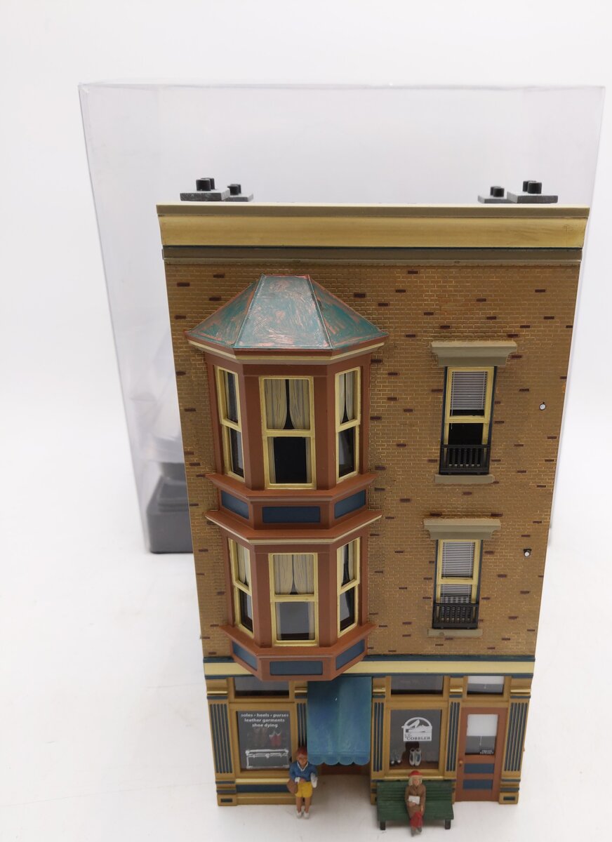 Woodland Scenics BR5843 O Scale Built-&-Ready J.W. Cobbler Building VG