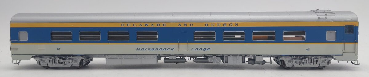 Rapido Trains 103059 HO D&L Adirondack Lodge Cafe/Bar/Lounge Passenger Car #42 VG/Box