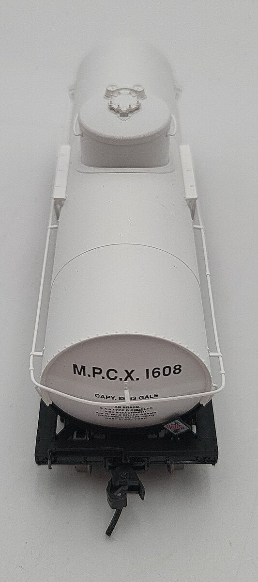 Proto 2000 920-31550 HO Scale Magnolia Petroleum Company Tank Car #1608 LN/Box