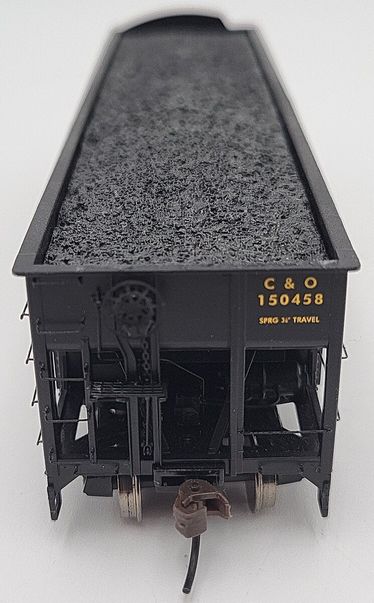 Athearn 95604 HO Scale Chesapeake & Ohio 40' 3 Bay Ribbed Hopper #150458 EX/Box