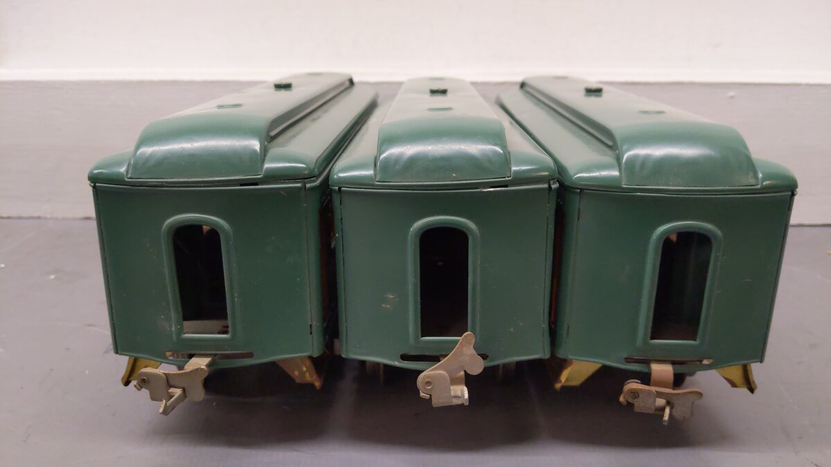Lionel Standard Gauge Prewar Assorted Passenger Cars: #341, 332, & 339 [3] VG