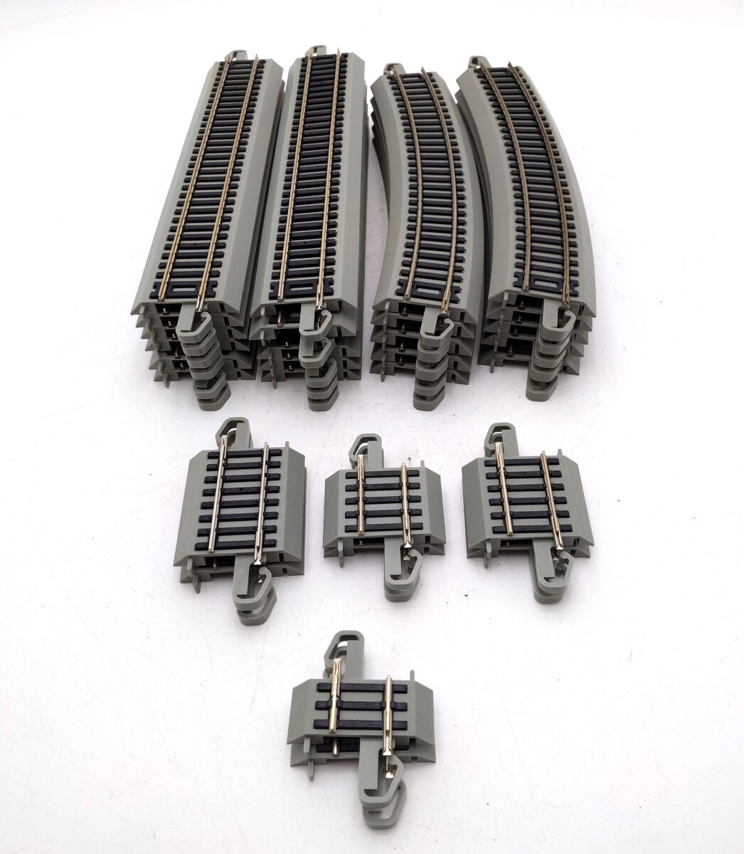 Bachmann HO Scale Assorted Straight & Curved Track Sections [30] EX