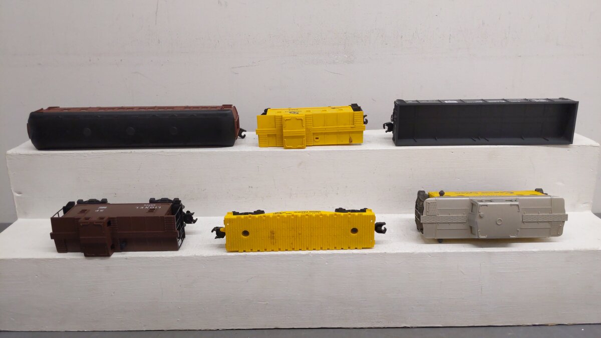 Lionel O Assorted Cars 6-9513, 6-16574, 6-9020, 6-9064, 6-9167, 6-26913 [6] EX