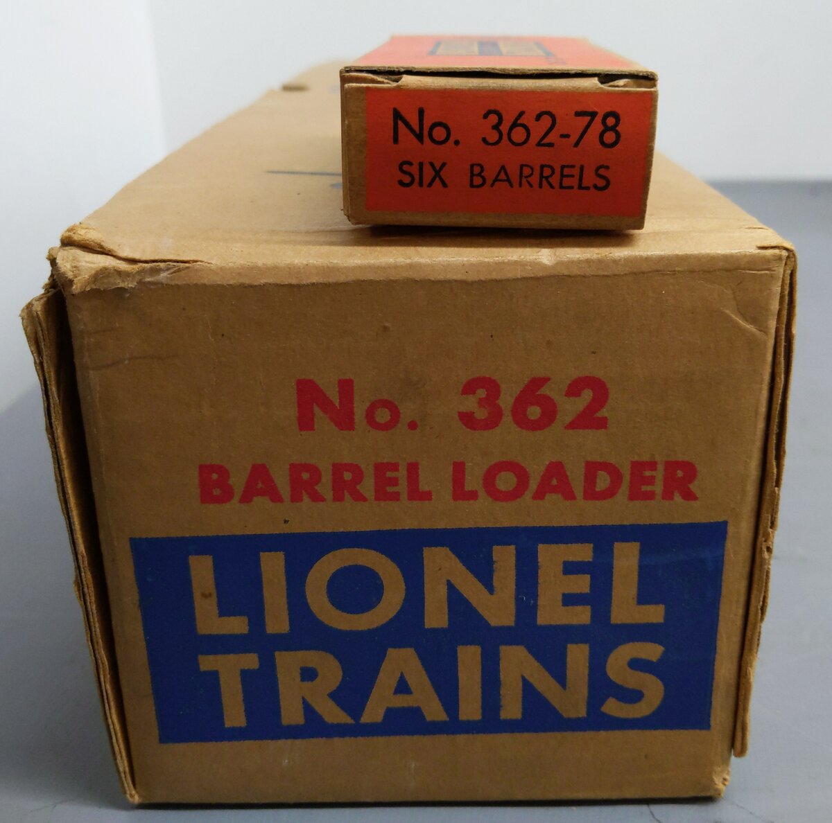 Lionel 362 Vintage O Operating Barrel Loader Ramp VG/Box