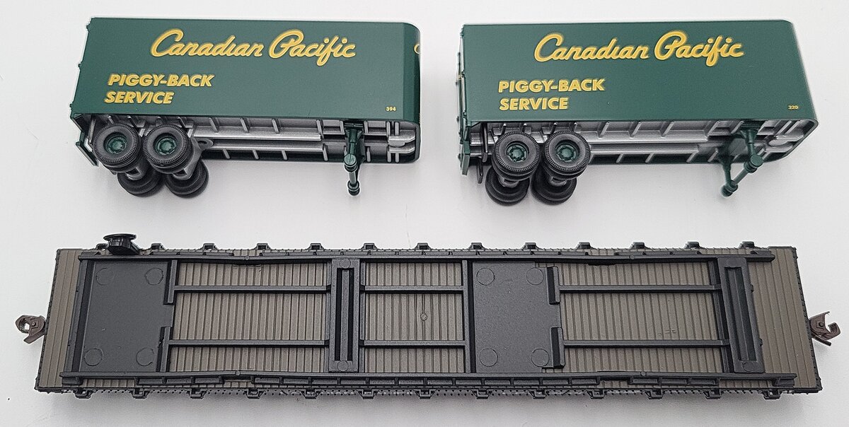 Athearn 92385 HO Canadian Pacific 50' Flat With Two 25' Trailers CP #503201 LN/Box