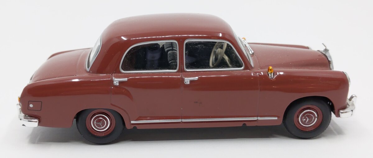 Minichamps 1:43 Diecast Mercedes-Benz 180 EX