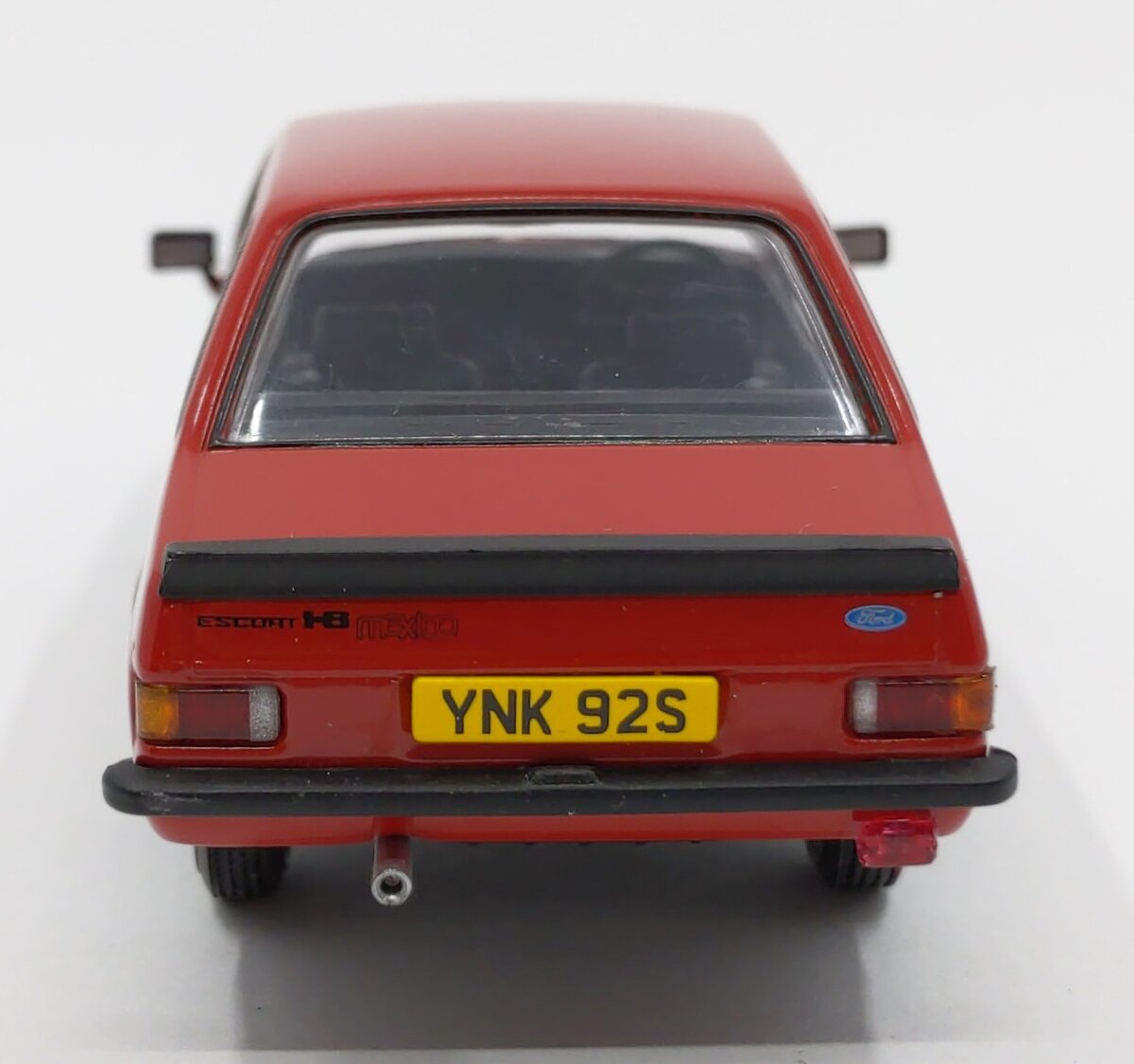 Vanguards 1:43 Diecast 1976 Ford Escort II RS EX