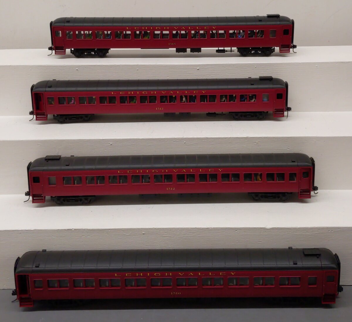 Weaver G1234S O Scale Lehigh Valley 4 Car Passenger Set (2-Rail) VG/Box