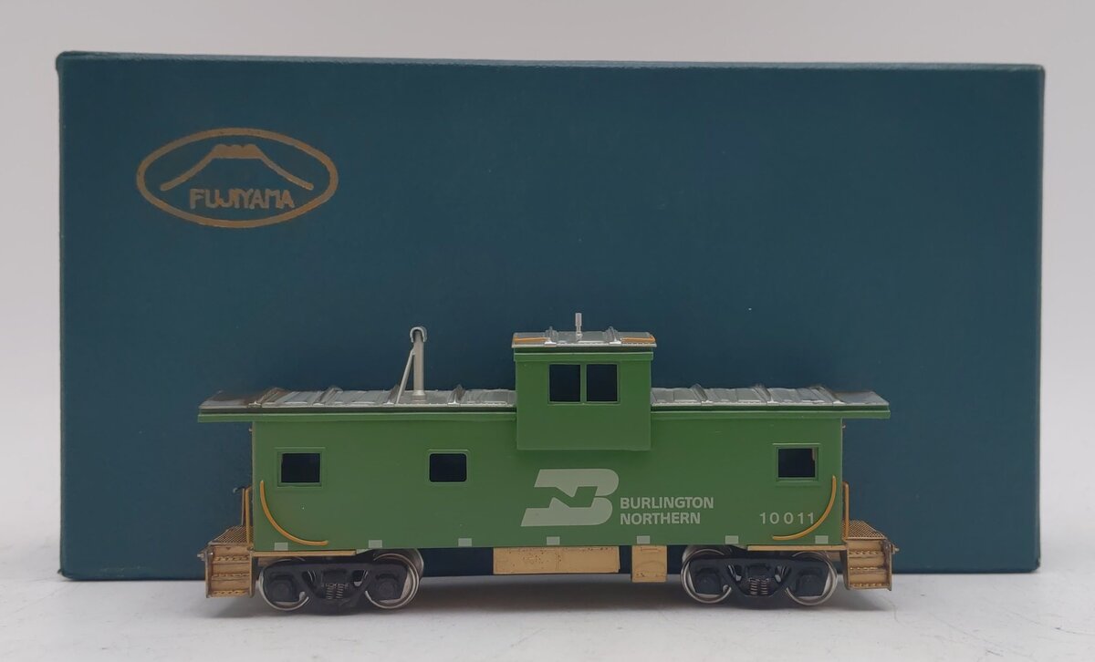 Fujiyama HO Scale BRASS BN Caboose - Custom Painted VG/Box