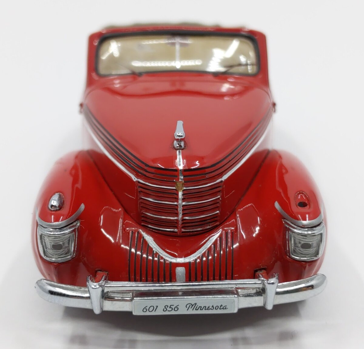 IXO Models 1:43 Diecast 1939 Graham Paige "Sharknose" Roadster VG