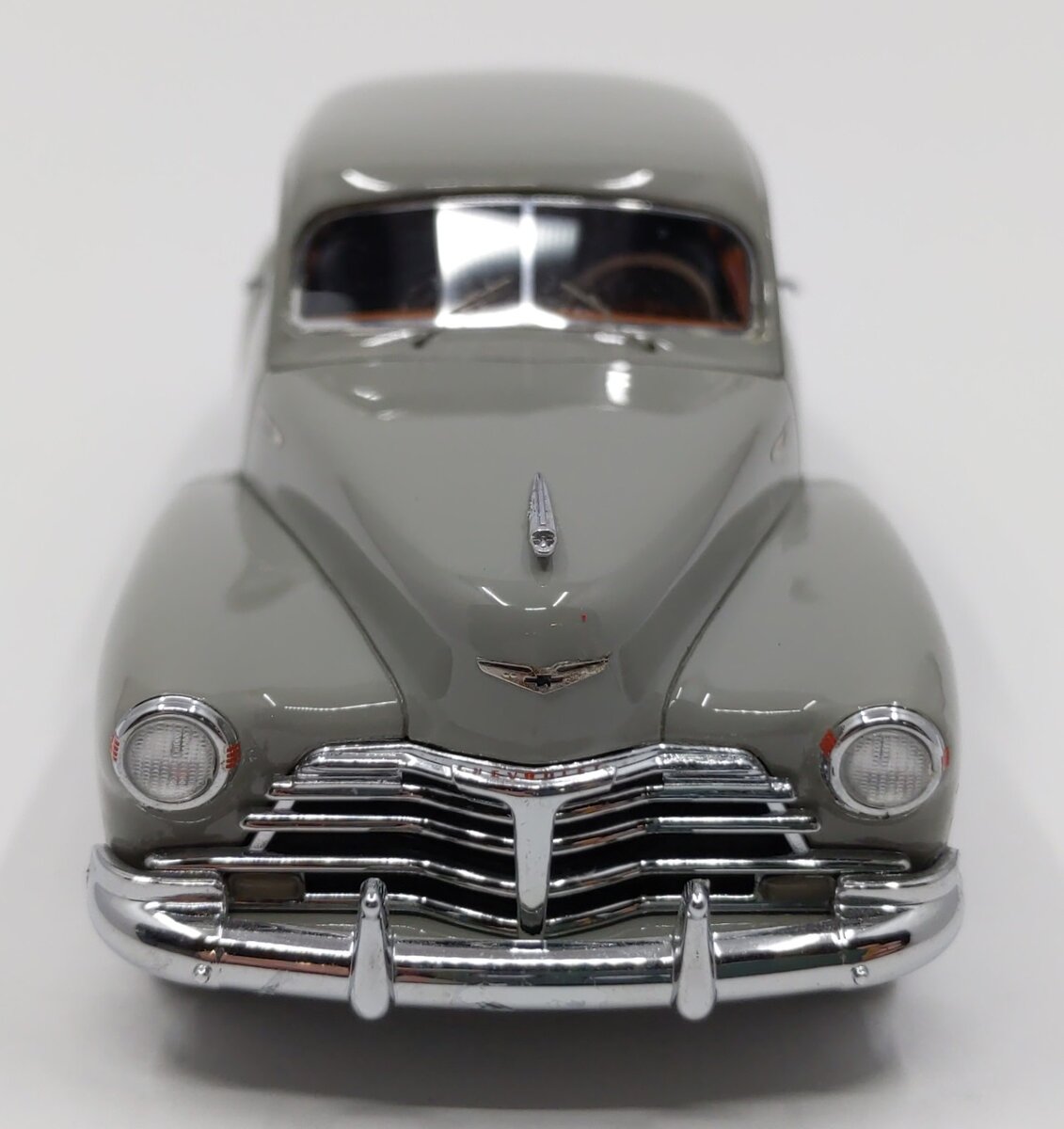 Neo Scale Models 1:43 1948 Chevrolet Fleetline Aerosedan EX