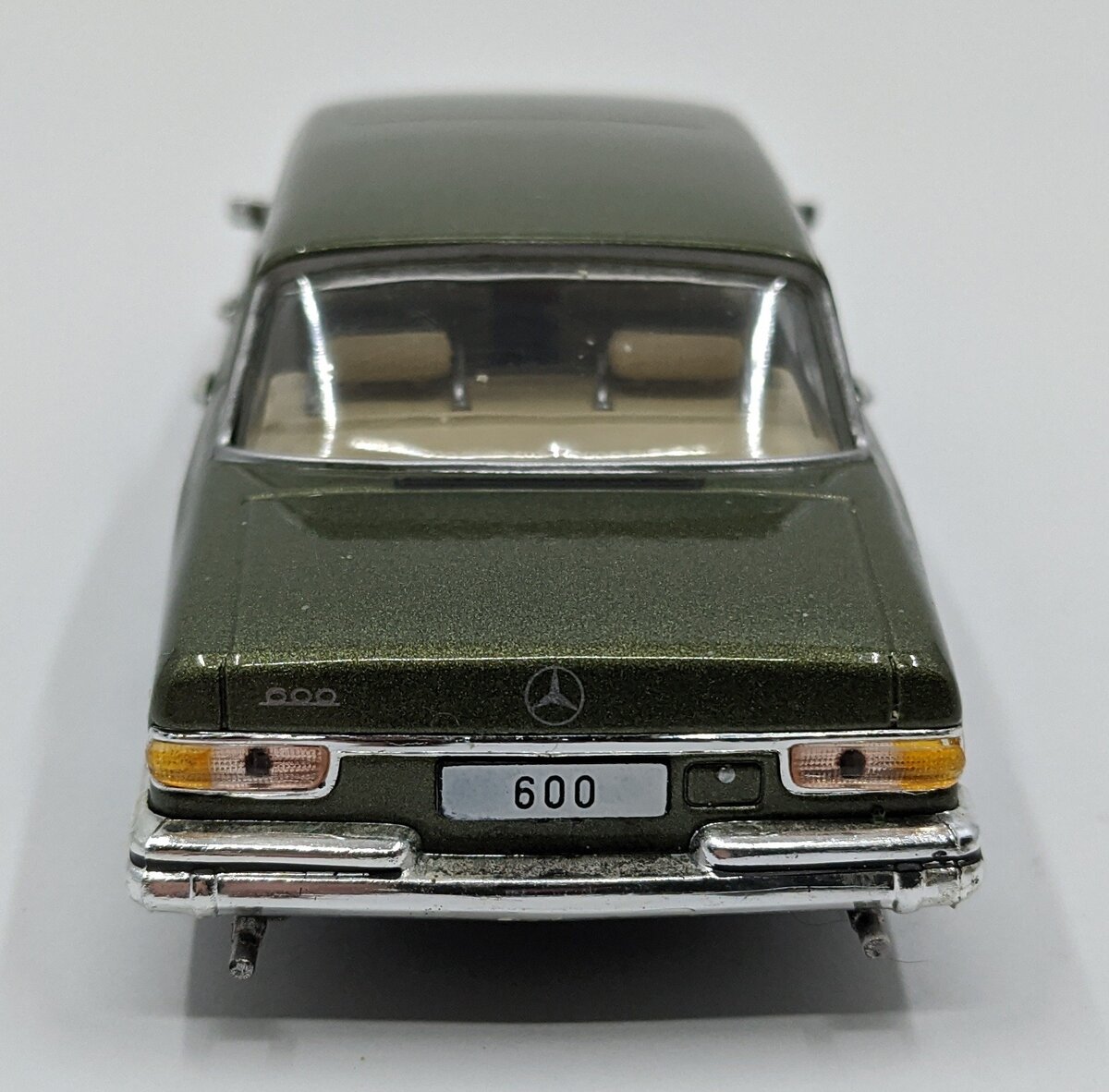 Whitebox 1:43 Diecast 1964 Mercedes 600 VG