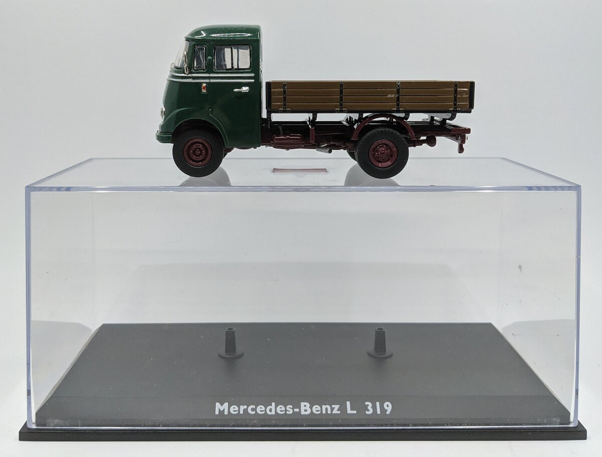 Schuco 1:43 Diecast Mercedes-Benz L319 Truck EX