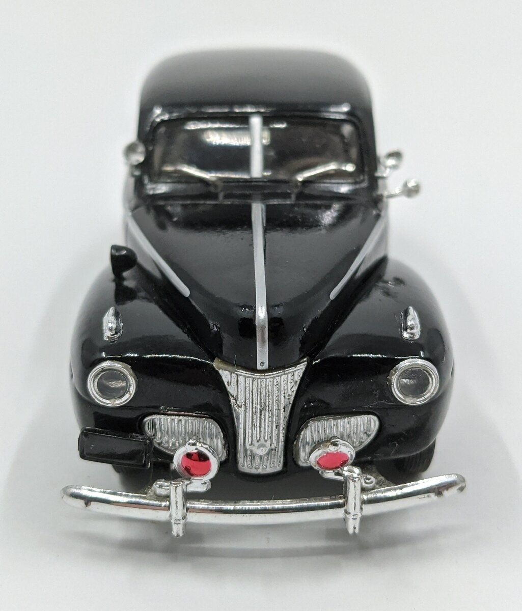 First Response 1:43 Diecast 1941 Ford Two Door Sedan - PRR Police VG