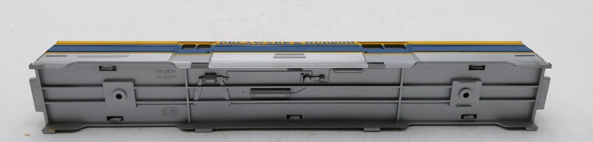 Con-Cor  HO Scale 72' Coach Delaware & Hudson Passenger Car EX