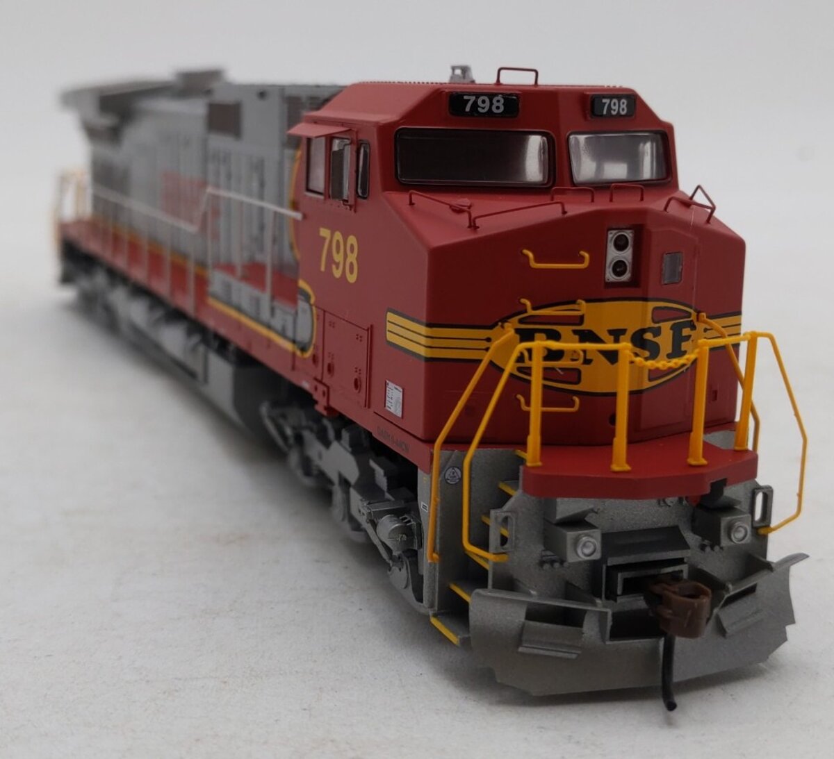 Athearn RND78021 HO Burlington Northern Santa Fe Dash 9-44CW Diesel Loco #798 LN/Box