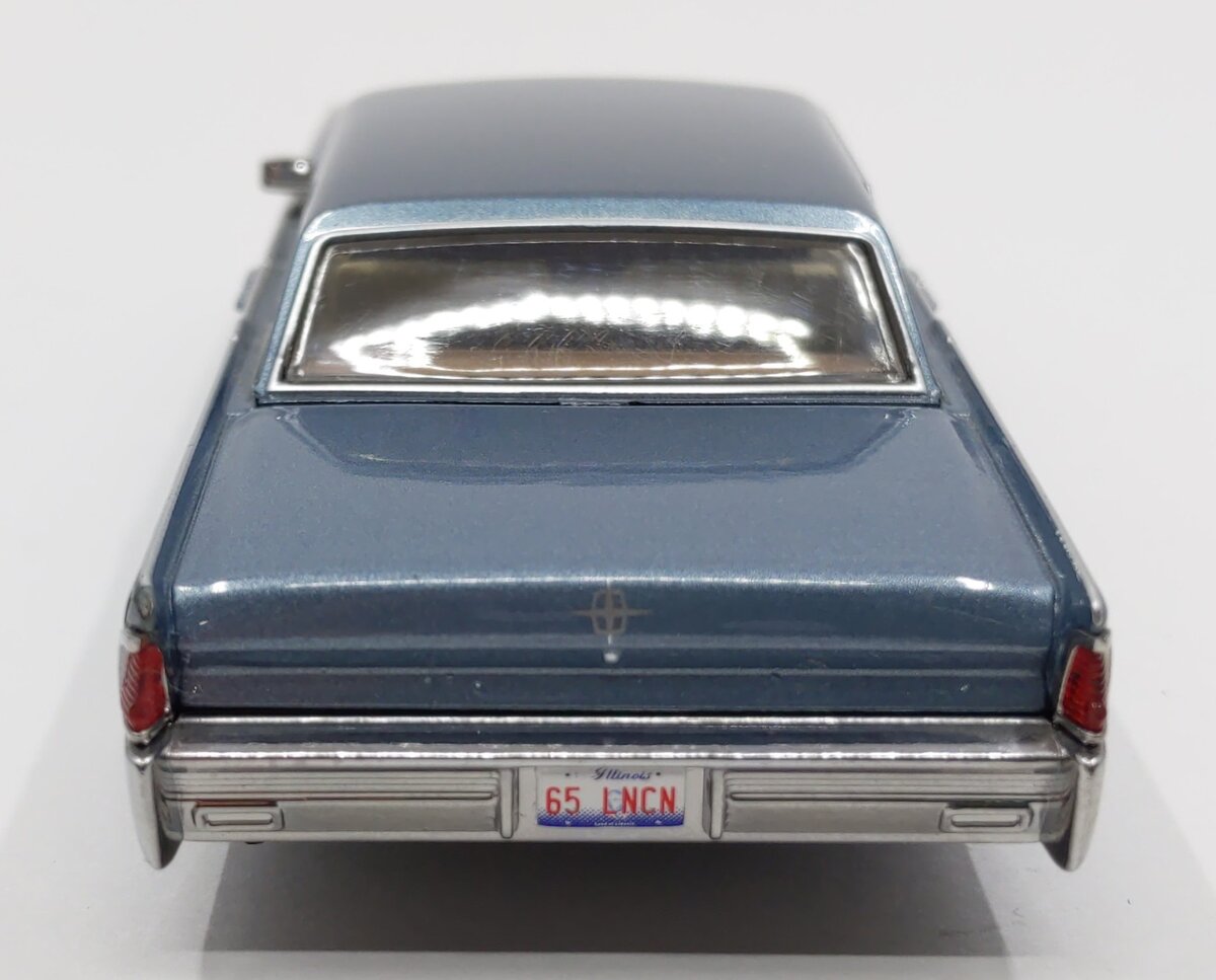 Greenlight Collectibles 1:43 Diecast 1965 Lincoln Continental EX