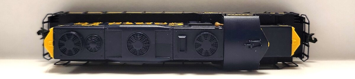 Walthers 920-80041 N Scale ATSF GP20 Diesel Locomotive #1150 LN/Box