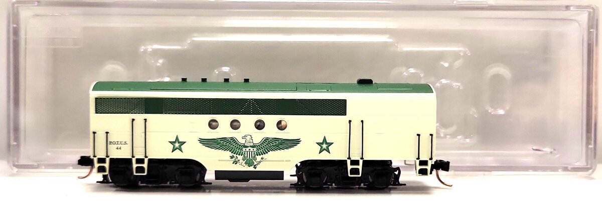 Micro-Trains 98702611 Presidential Series FT Powered B-Unit Loco #P.O.T.U.S 44 EX/Box