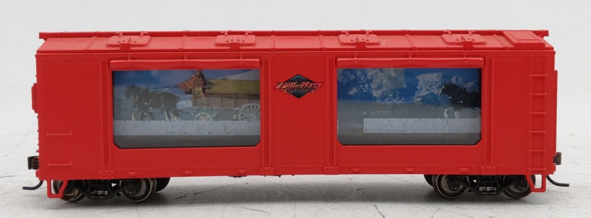 MTH 81-99002 HO Scale Budweiser Operating Action Car EX