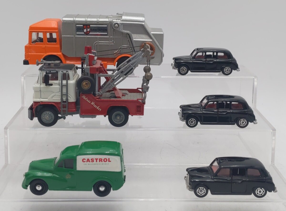 Corgi 1:43 & 1:64 Scale Die-Cast Vehicles [6] EX