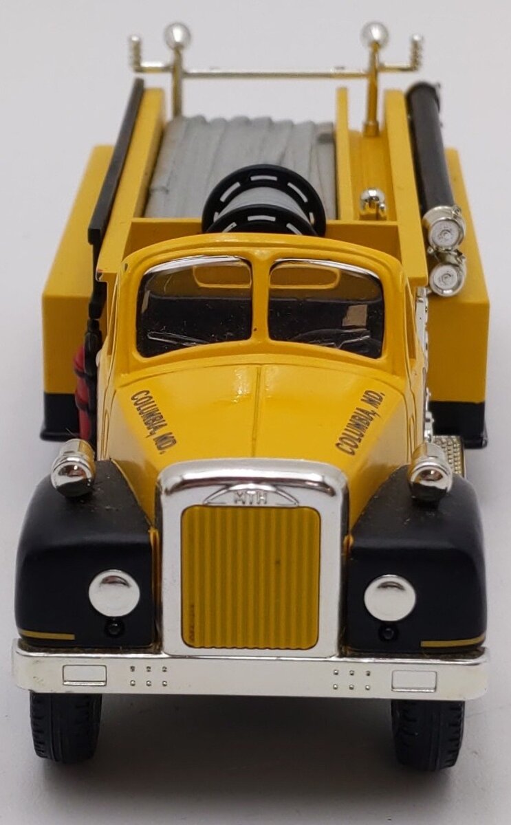 MTH 30-50035 O Scale RailKing Yellow Die-Cast Fire Truck EX/Box