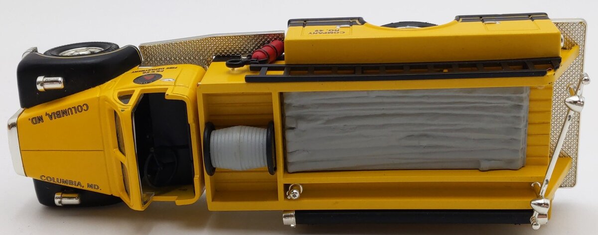 MTH 30-50035 O Scale RailKing Yellow Die-Cast Fire Truck EX/Box