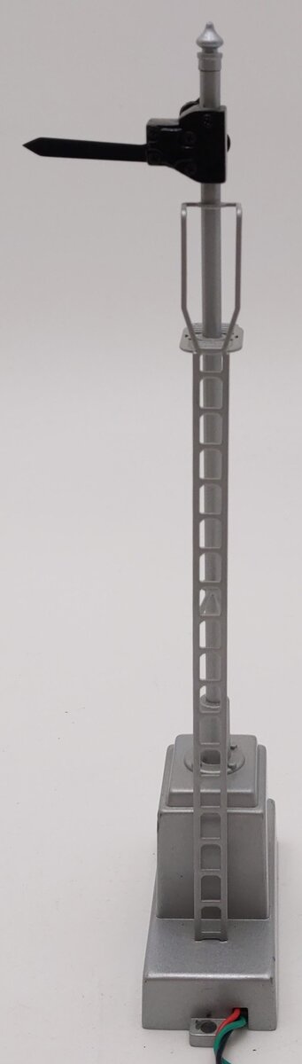 MTH 30-11023 O Scale 3 Position Semaphore EX/Box