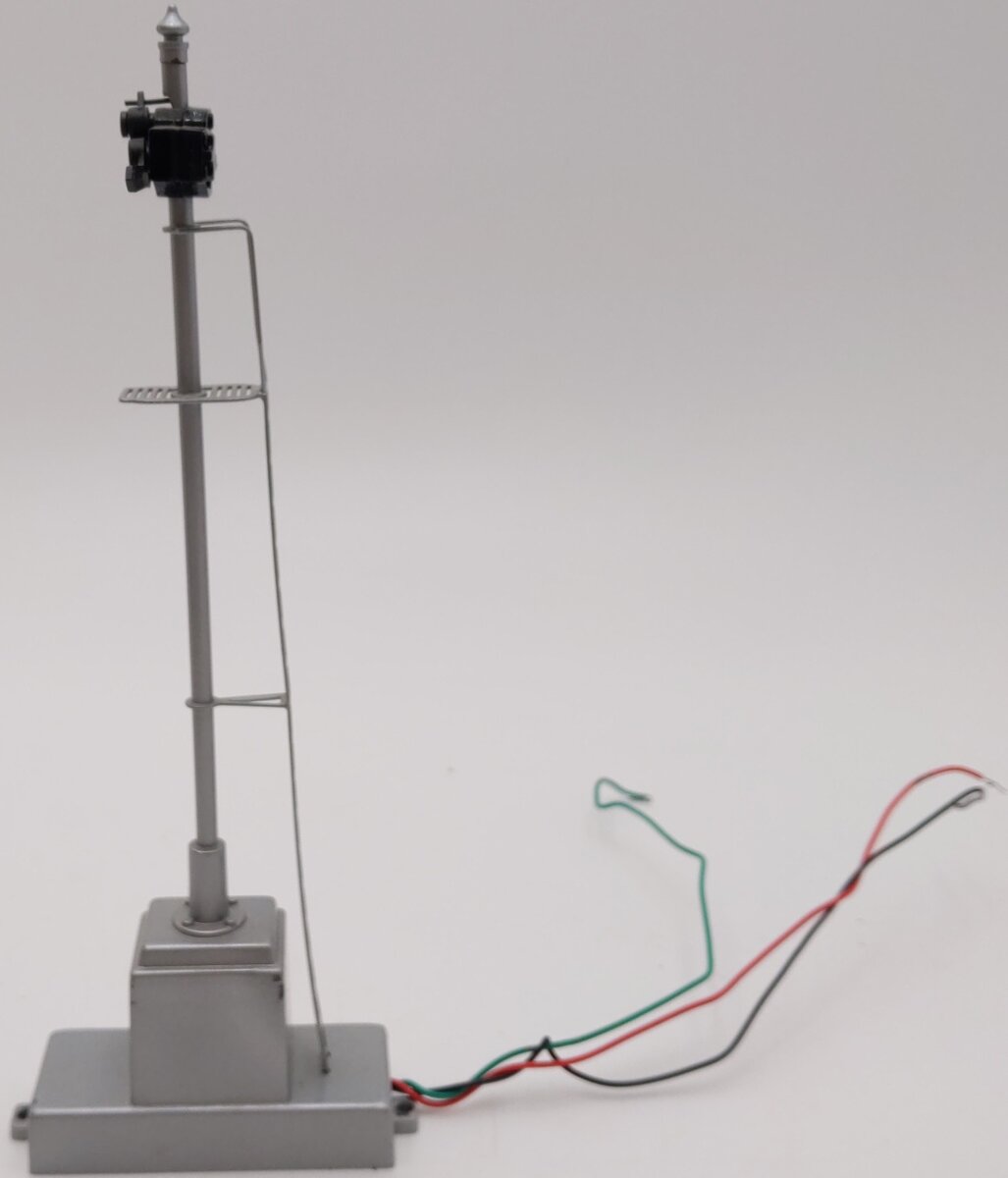 MTH 30-11023 O Scale 3 Position Semaphore EX/Box