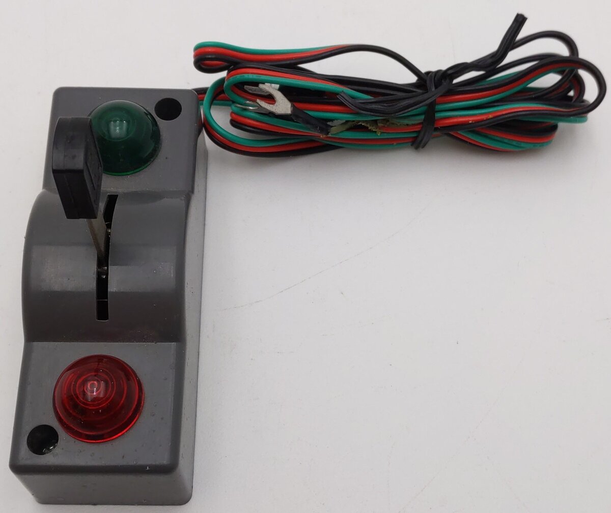 MTH 40-1004 O 31 RealTrax Nickel Silver Right Hand Remote Switch Turnout EX/Box