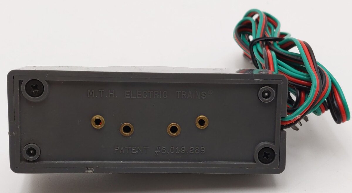 MTH 40-1004 O 31 RealTrax Nickel Silver Right Hand Remote Switch Turnout EX/Box