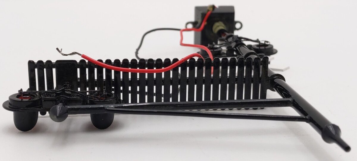 MTH 30-11010 O Scale Operating Crossing Signal VG/Box