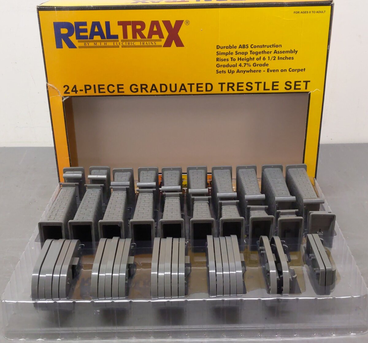 MTH 40-1033 O RealTrax - 24-Piece Graduated Trestle System Set EX/Box