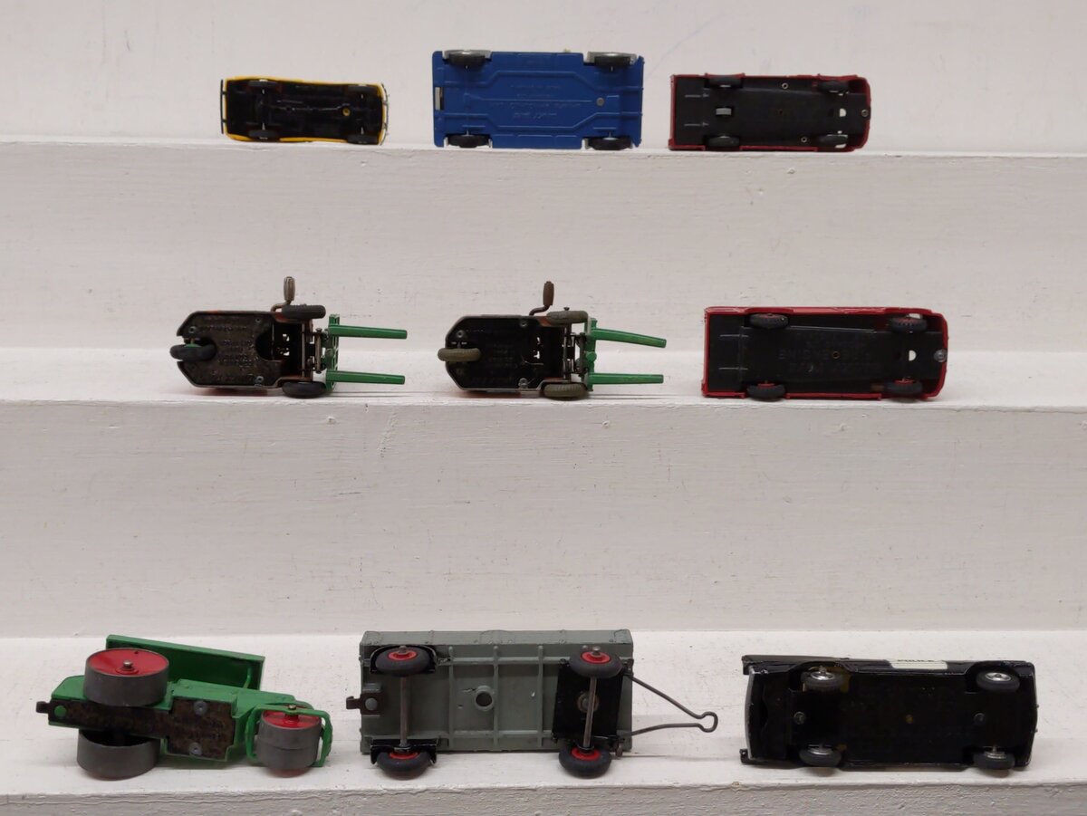 Dinky 1/43 Scale Die-Cast Vehicles [9] EX