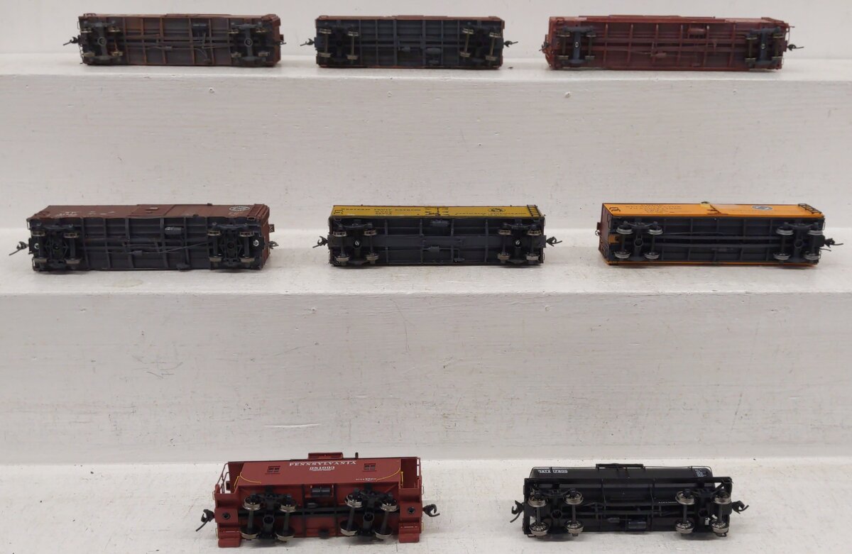 HO Assorted Freight Cars #64103/21363/21622/296142/95509/65034/981693/17800 [8]
