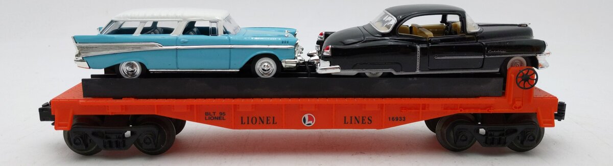 Lionel 6-16933 O Gauge Lionel Lines Flatcar with 2 Automobiles LN/Box