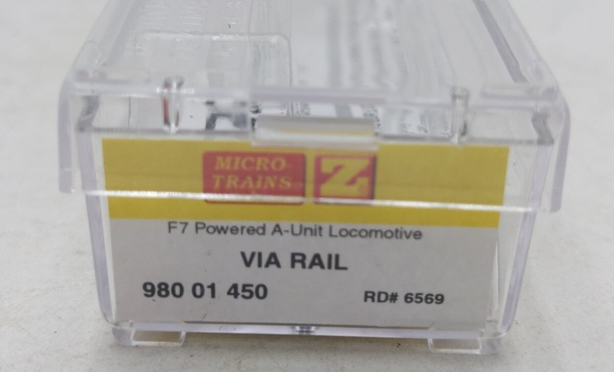 Micro-Trains 98001450 Z VIA Rail EMD F7 A Unit Powered Diesel Locomotive #6569 EX/Box