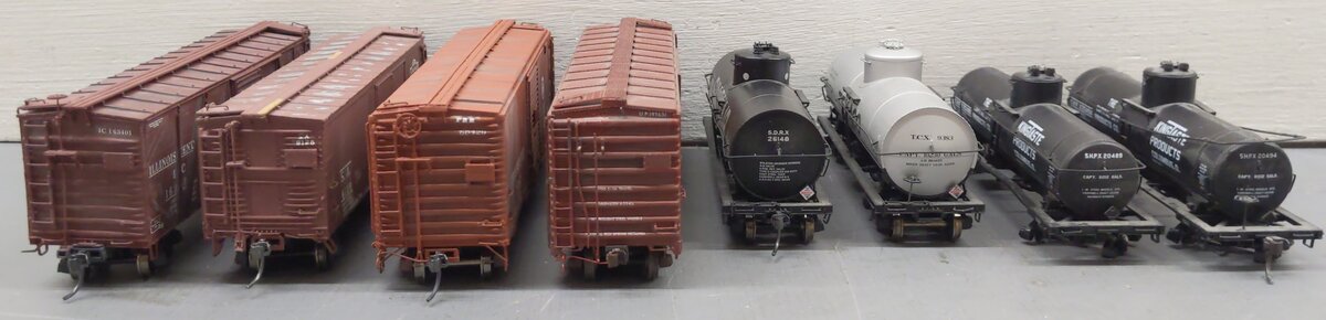 HO Scale Boxcars & Tank Cars#20489/26148/20494/9383/8125/163401/65429/197631 [8]