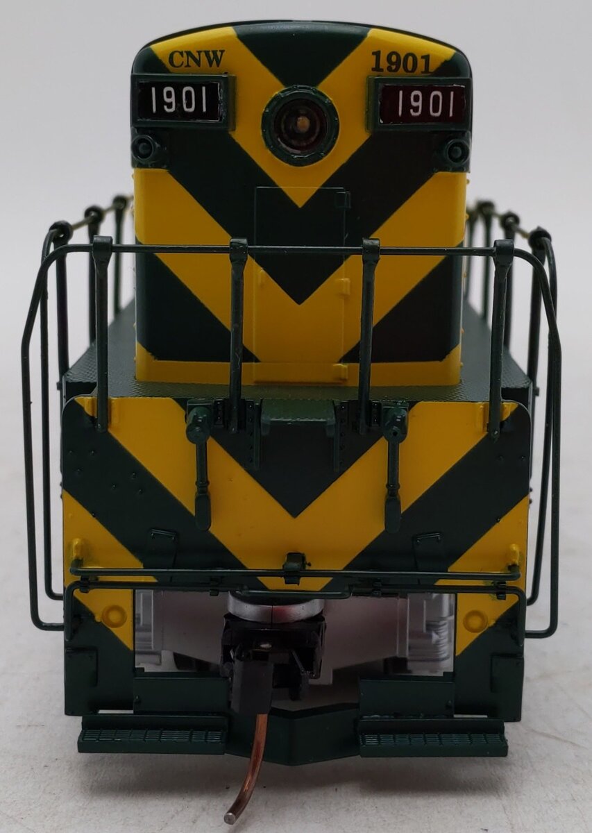 American Models TM01 S CNW Trainmaster Diesel Locomotive #1901 - Scale EX
