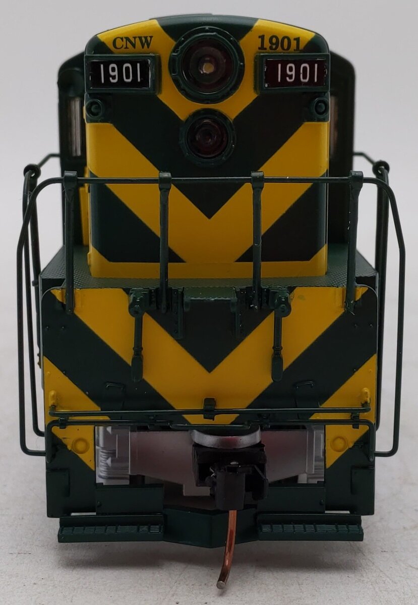American Models TM01 S CNW Trainmaster Diesel Locomotive #1901 - Scale EX