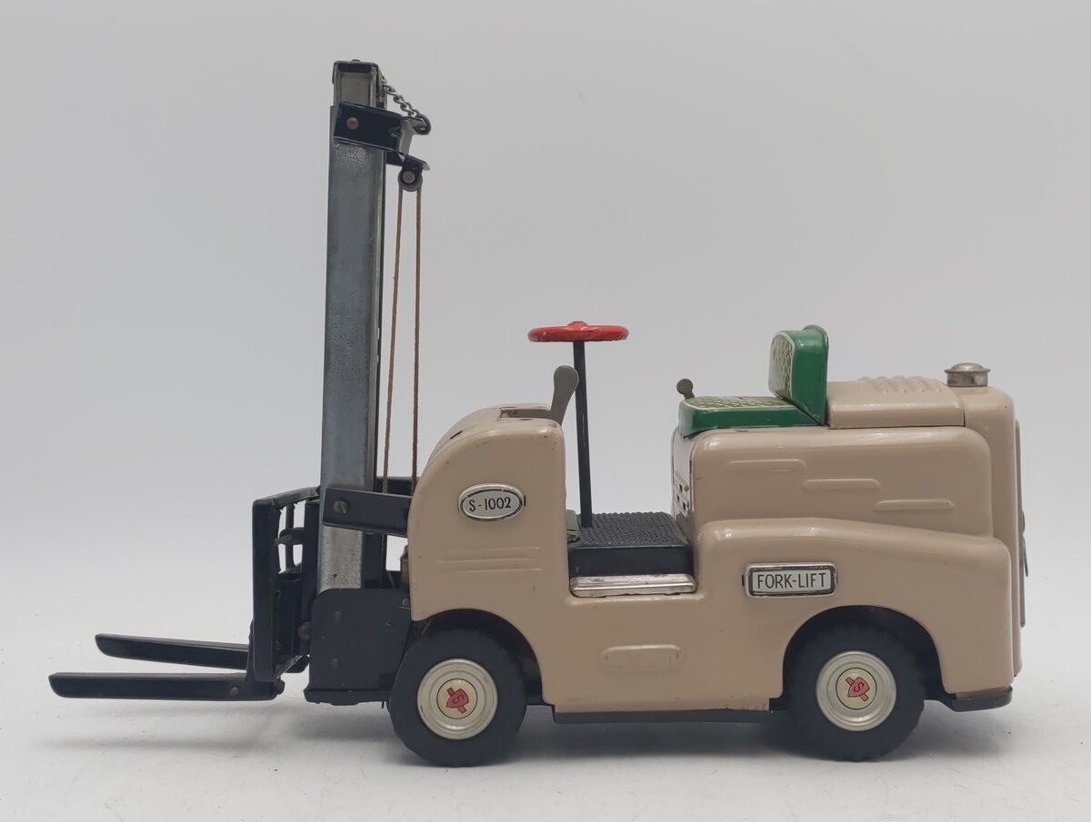 Trade Mark Modern Toys S-1002 Battery Powered Fork-Lift Toy EX
