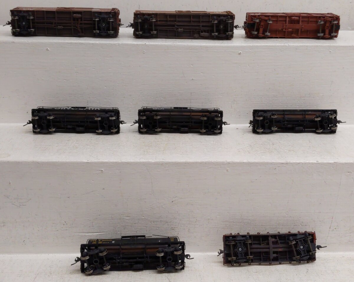 HO Boxcars, Tank & Flatcar #925528/77787/26107/1127/56005/90171/92048/426038 [8]