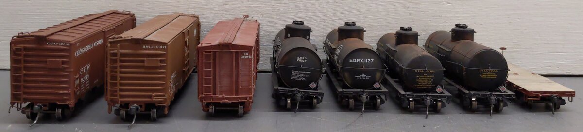 HO Boxcars, Tank & Flatcar #925528/77787/26107/1127/56005/90171/92048/426038 [8]