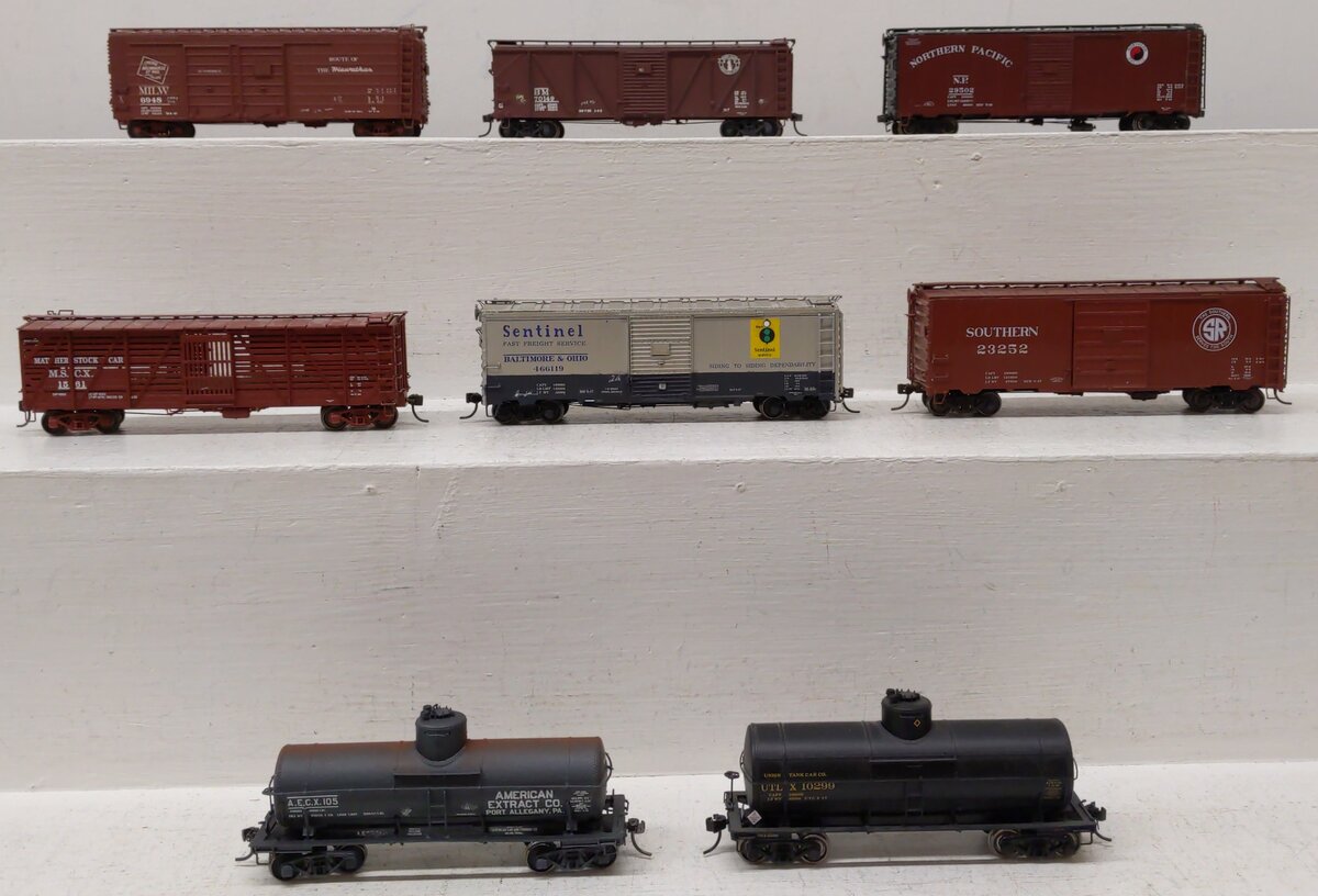 HO Tank, Stock, & Boxcars #29502/70149/6948/1561/466119/23252/105/10299 [8]