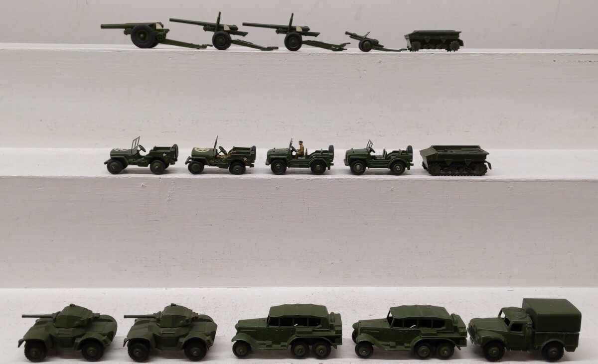 Dinky Toys 1:43 Scale Military Vehicles [15] EX