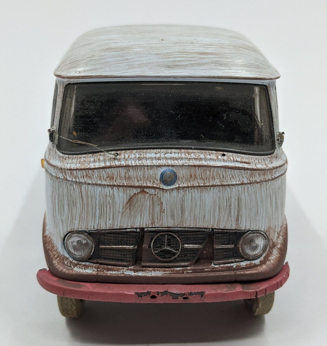 Schuco 1:43 Diecast Mercedes-Benz L319 - Custom