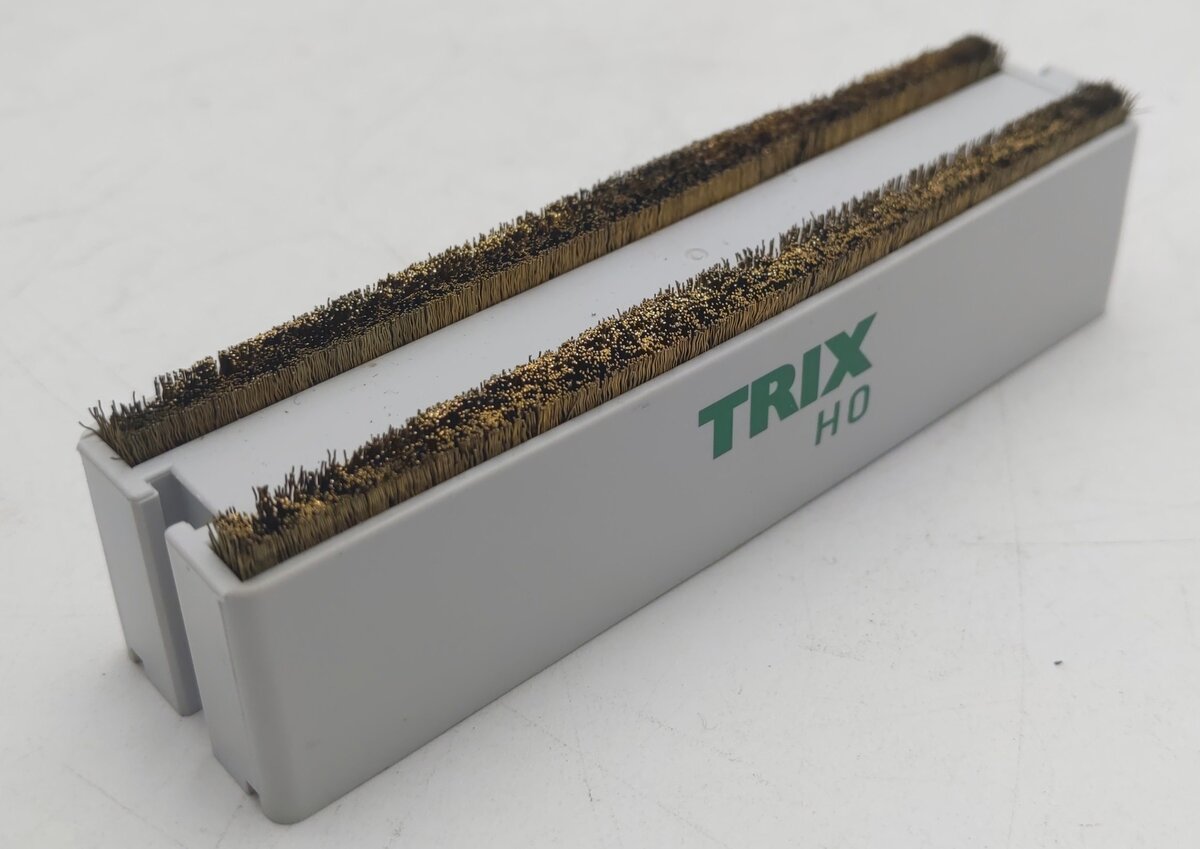 Trix 66602 HO Locomotive Wheel Cleaning Brush EX/Box