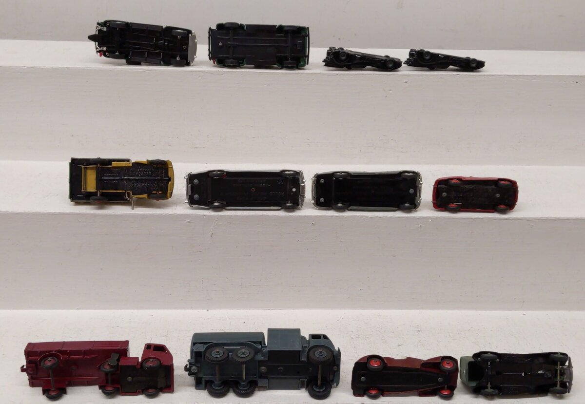 Dinky Toys, ERTL & Road Champs 1:43 Die-Cast Vehicles [12] EX