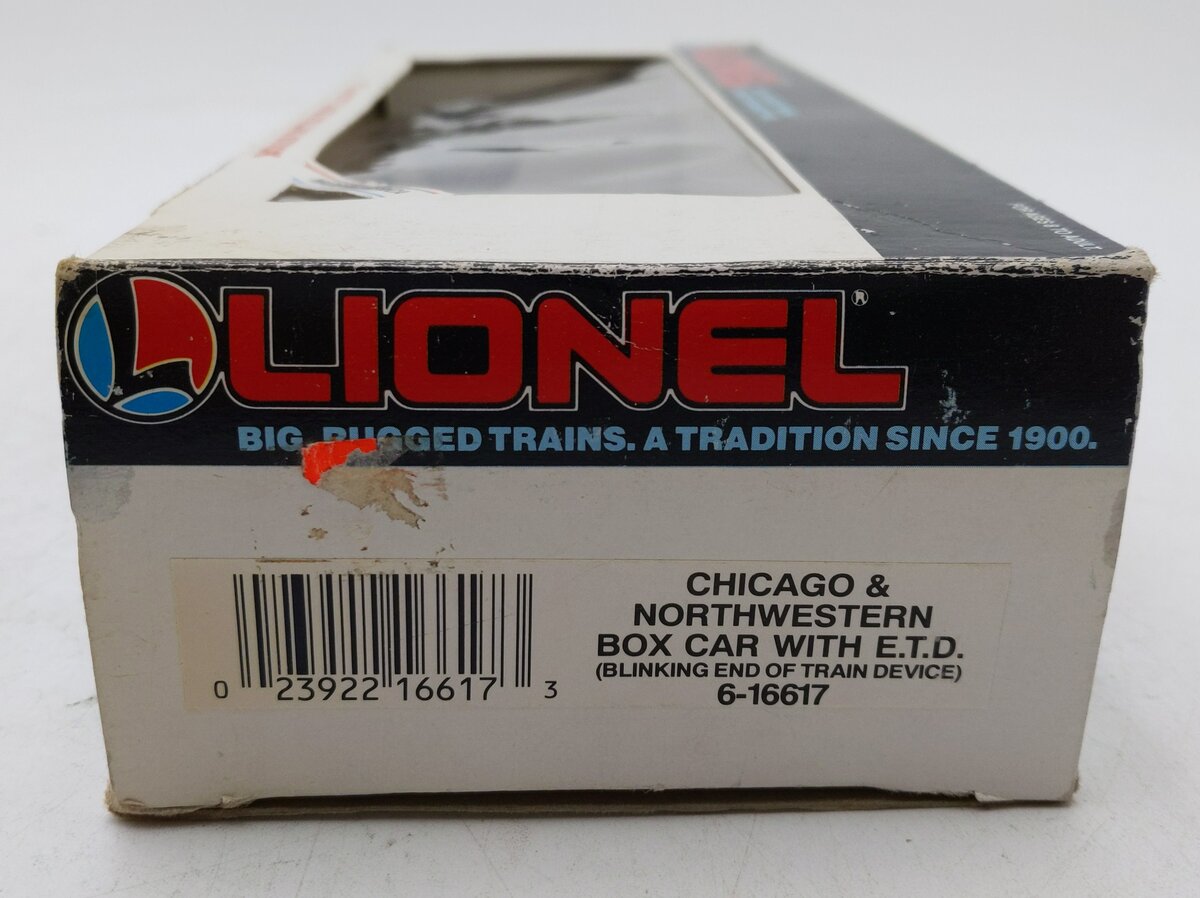 Lionel 6-16617 O Gauge Chicago & Northwestern Boxcar with ETD EX/Box