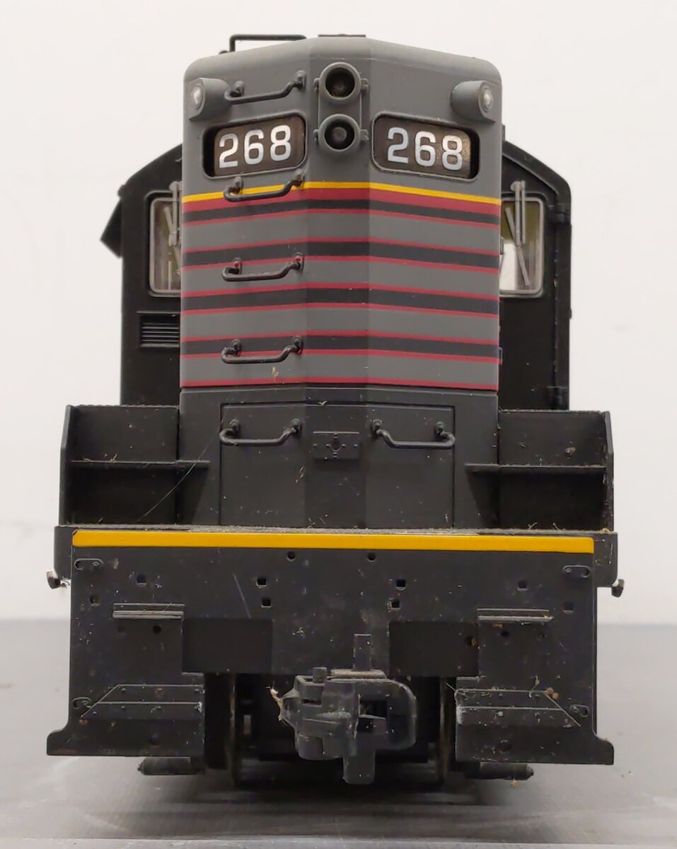 USA Trains 22101 G Burlington GP-7 Diesel Locomotive #268 VG/Box